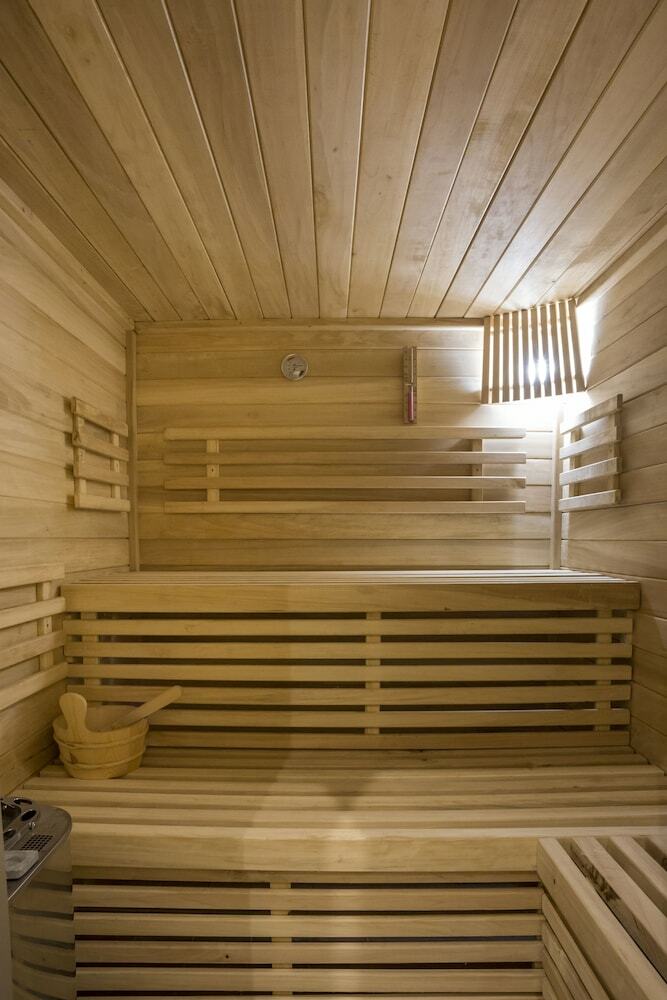 Hotel Anastazia Luxury Suites & Rooms