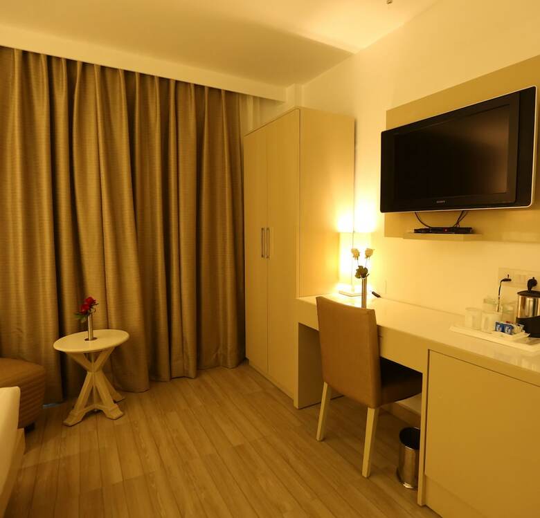 Hotel Shanti Palace