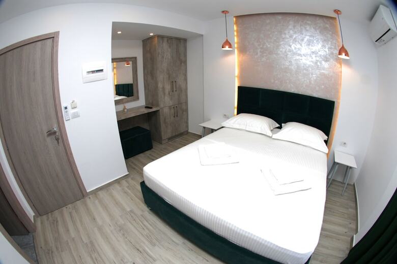 Hotel Kuburi
