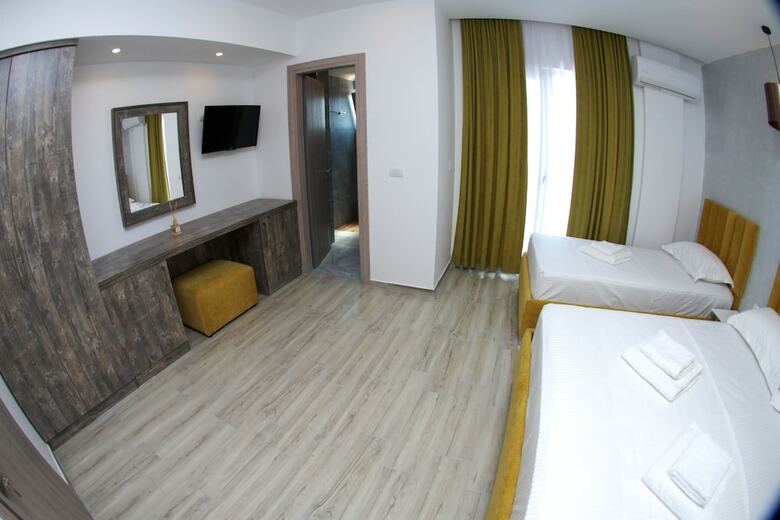 Hotel Kuburi