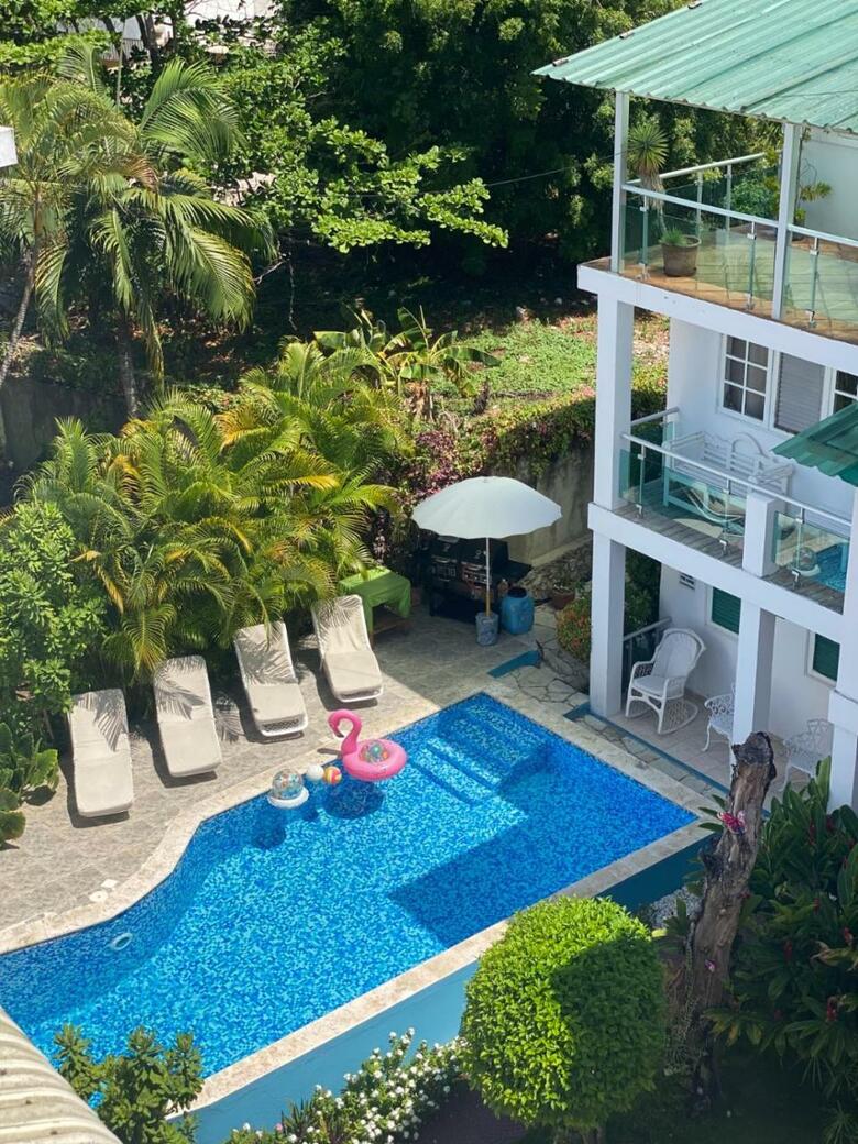 Hotel Neptuno's Refugio