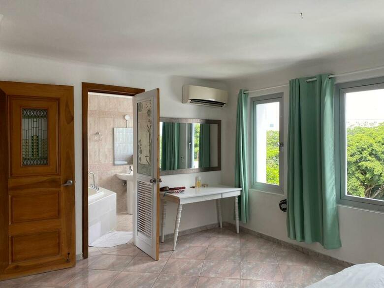 Hotel Neptuno's Refugio