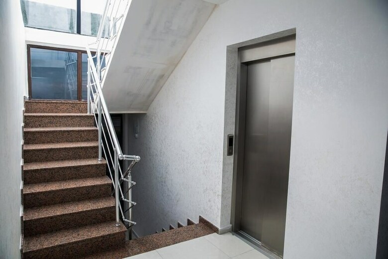 Hotel Batomi