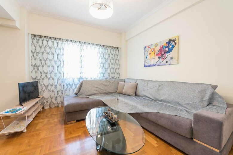 Comfy Apartment In Acropolis Area