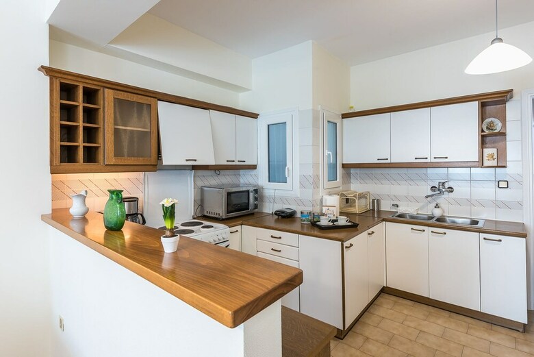 Comfy Apartment In Acropolis Area