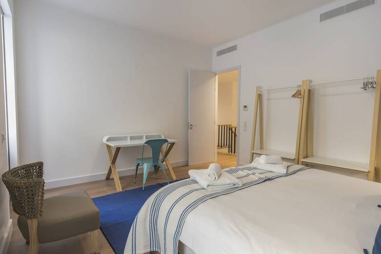 Apartamentos High Ceiling Duplex Apt Cais Do Sodre