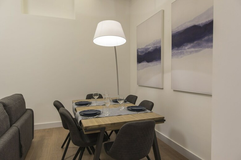 Apartamentos High Ceiling Duplex Apt Cais Do Sodre