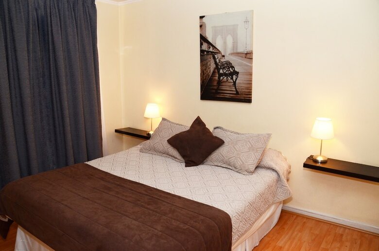 Aparthotel International Suites