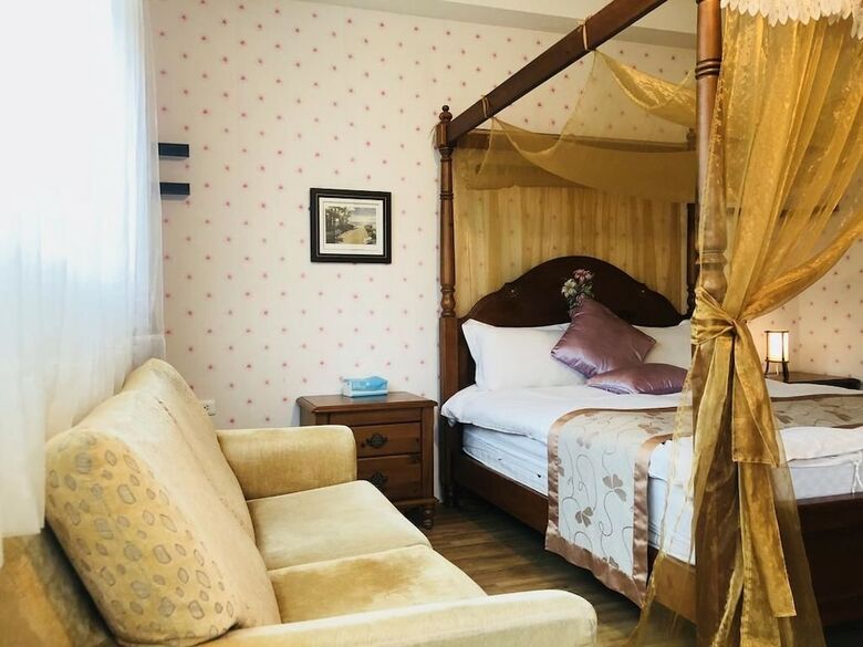Bed & Breakfast Corner Love Homestay