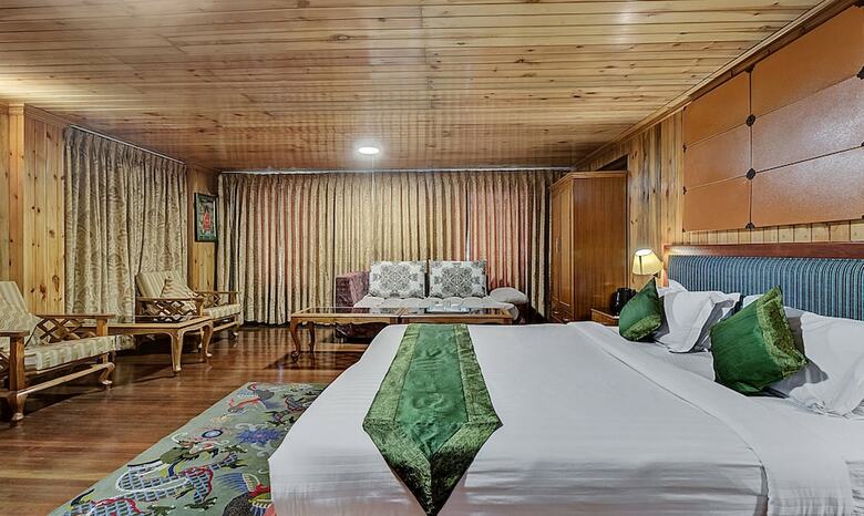 Treebo Trend Dekeling Hotel