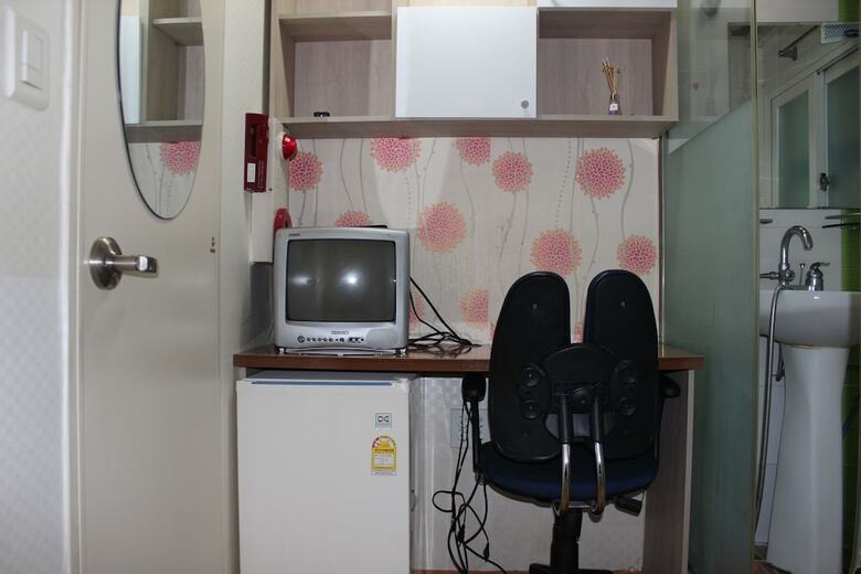 Hotel Living Castle Single Room