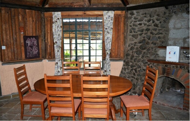Ole Itiko Cottages