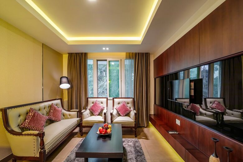 Hotel Ambara Suites