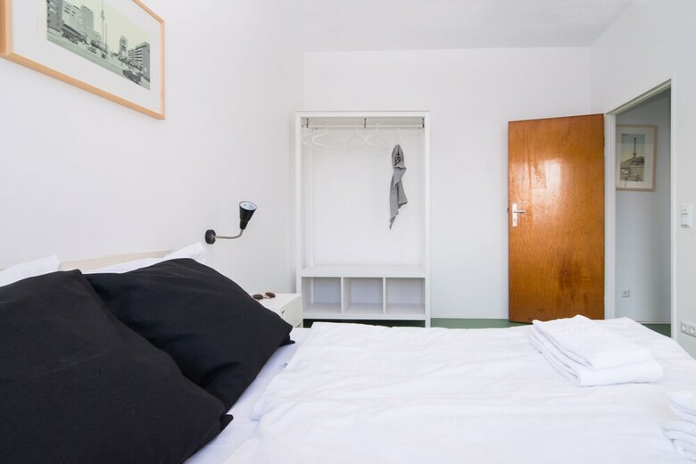 Apartments Elpilar Wedding