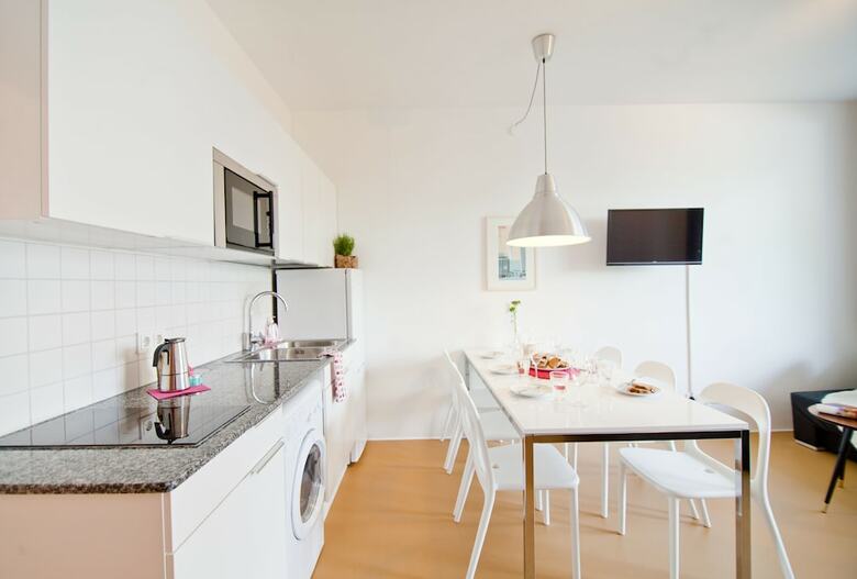 Apartments Elpilar Wedding