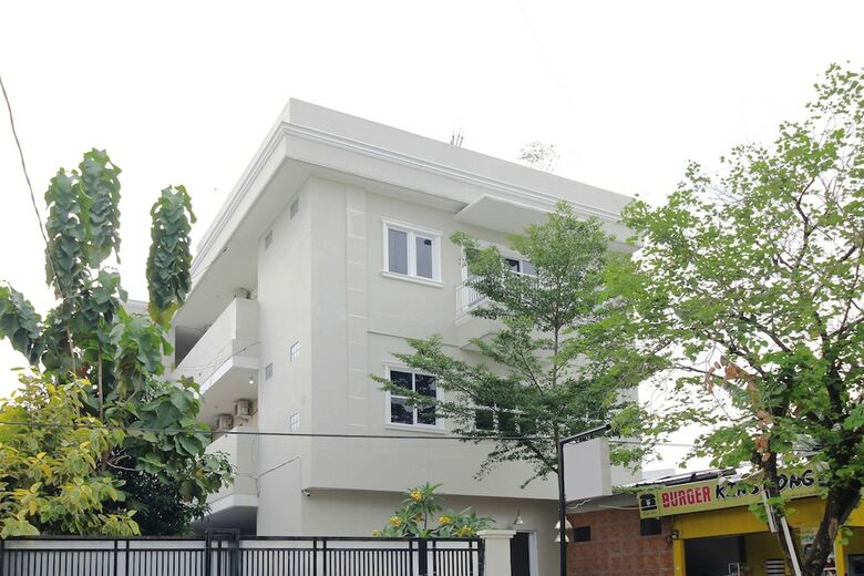 Hotel Sky Residence Syariah Petukangan 1