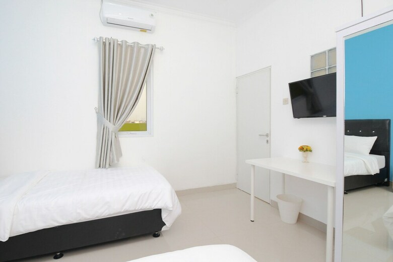 Hotel Sky Residence Syariah Petukangan 1