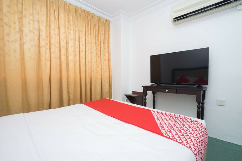Oyo 757 Mgu Firdaus Hotel