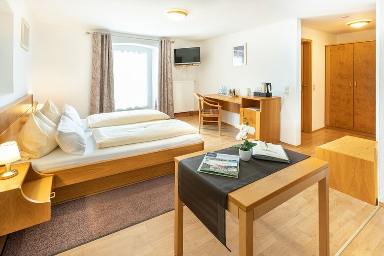 Hotel-landgasthof Zum Pflug