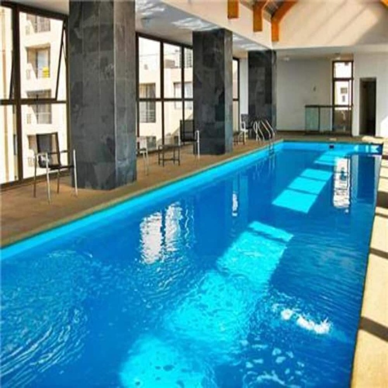 Amistar Apartments