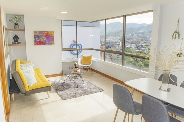 Apartamentos Alcazar de Oviedo By Nomad Guru