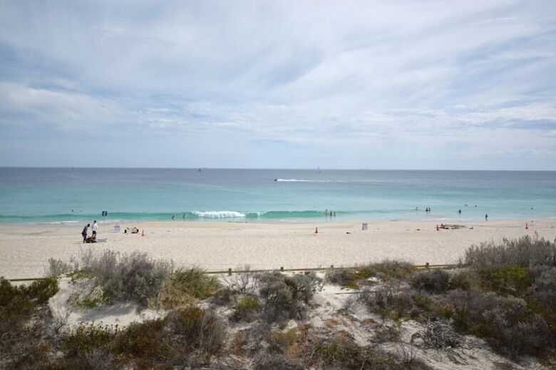 Apartamentos West Beach Lagoon 216 - Quiet & Relaxing.