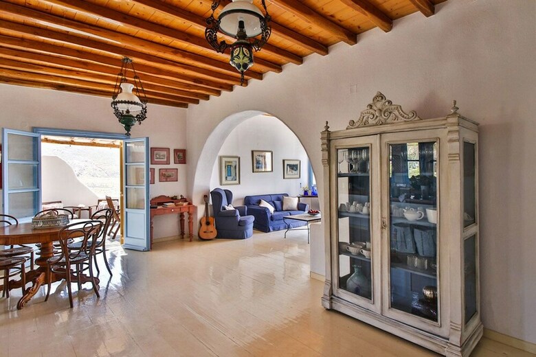 Villa Anerousses Mykonian Traditional Houses