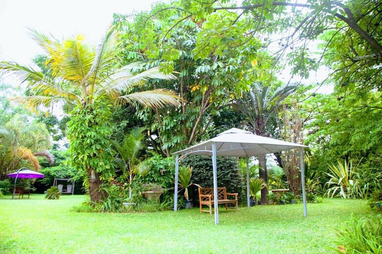 Lush Gardens Apartment 2