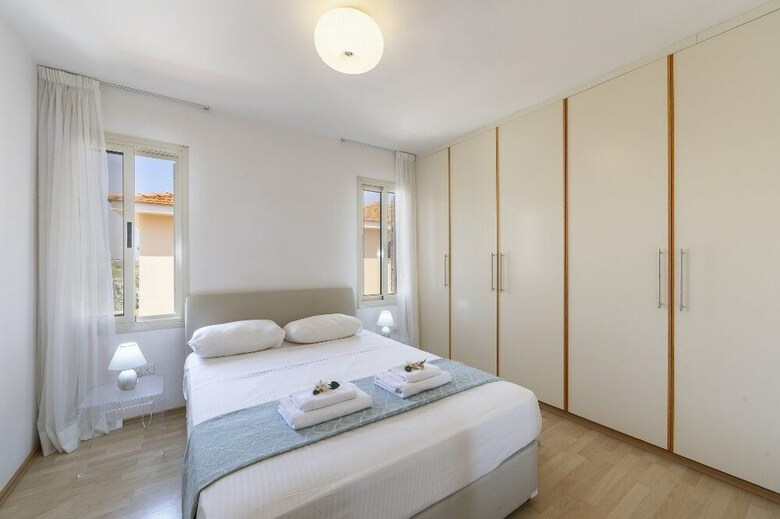 Protaras Beachfront Villa Pietra