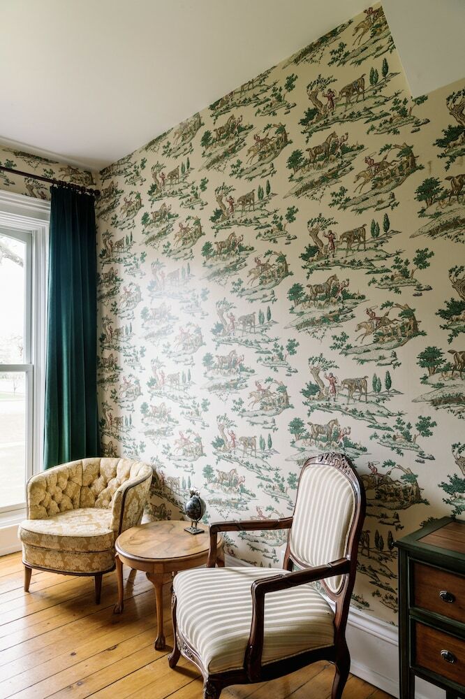 Hotel Merrill House