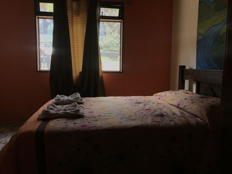 Hostal Que Tuanis Hostel Monteverde