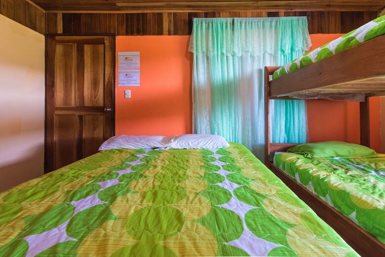 Hostal Que Tuanis Hostel Monteverde