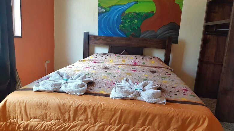 Hostal Que Tuanis Hostel Monteverde