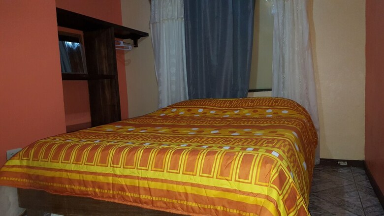 Hostal Que Tuanis Hostel Monteverde