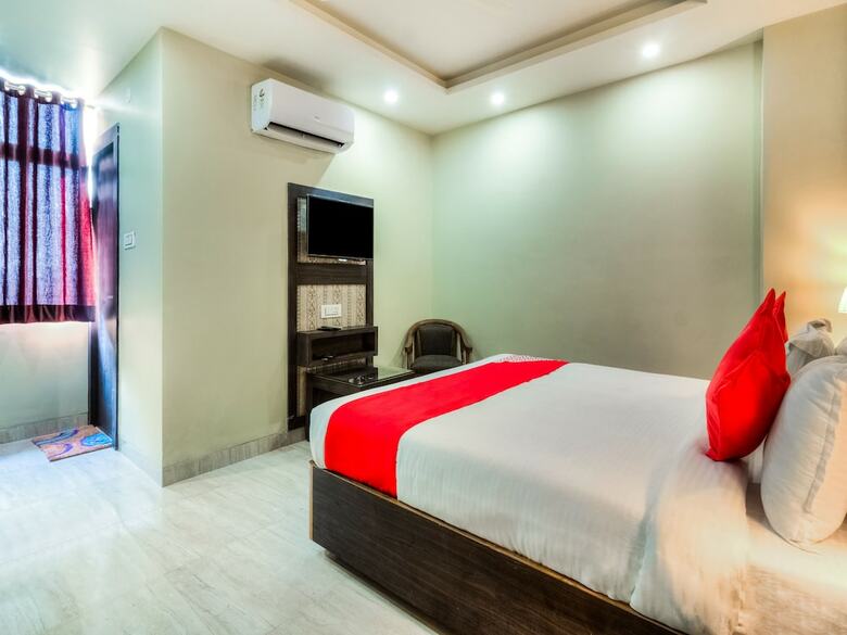Hotel Capital O 28710 Mamta International