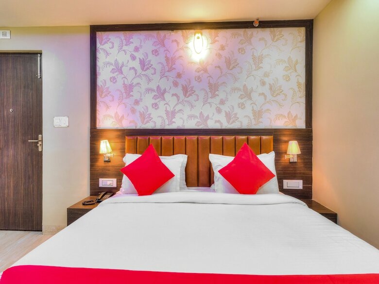 Hotel Capital O 28710 Mamta International