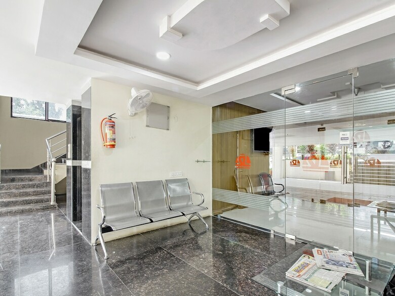 Hotel Oyo 28679 Sri Lakshmi Deluxe