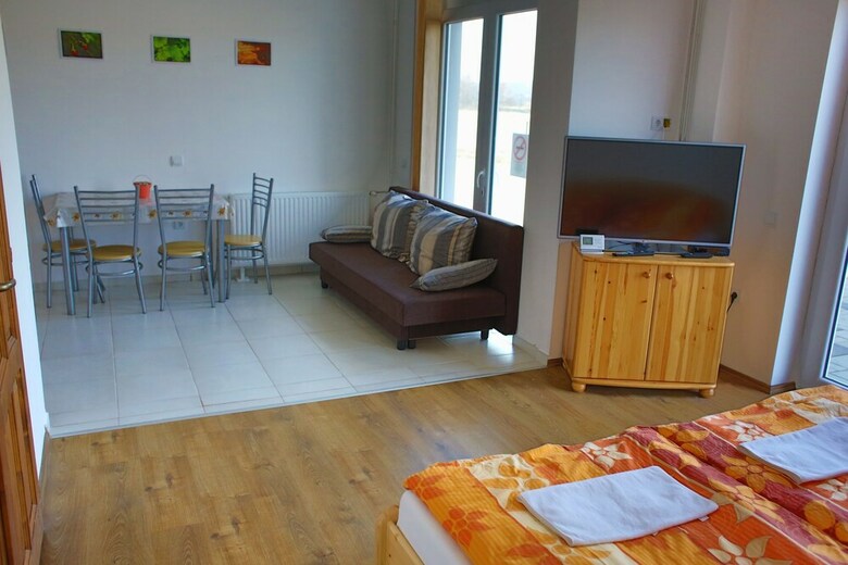 Szabolcs Apartments