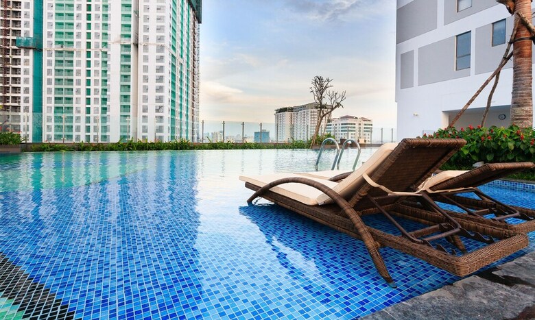 Mk Rivergate Apartment