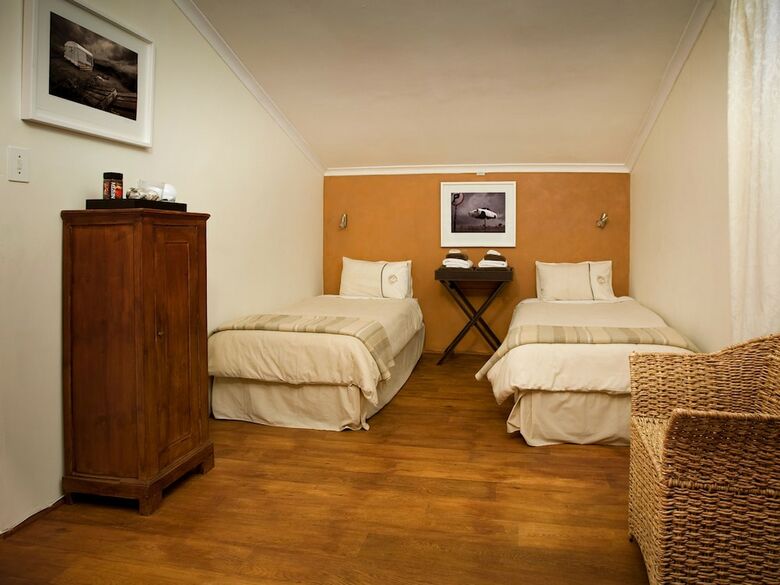 Hotel Art Gallery Guesthouse Thandekayo
