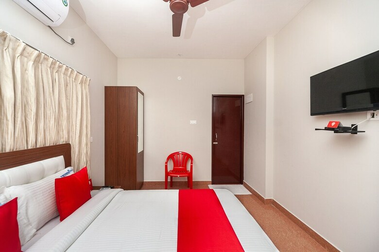 Hotel Oyo 29276 Rithikha Inn Blossoms