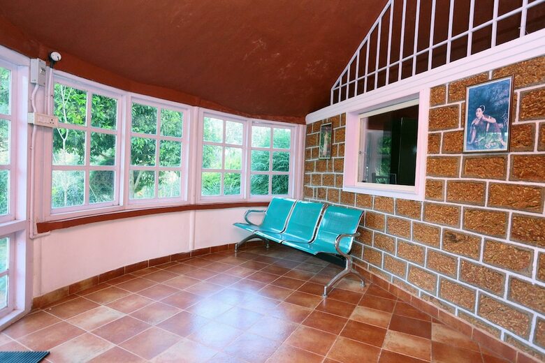 Hotel Oyo 28554 Eletaria