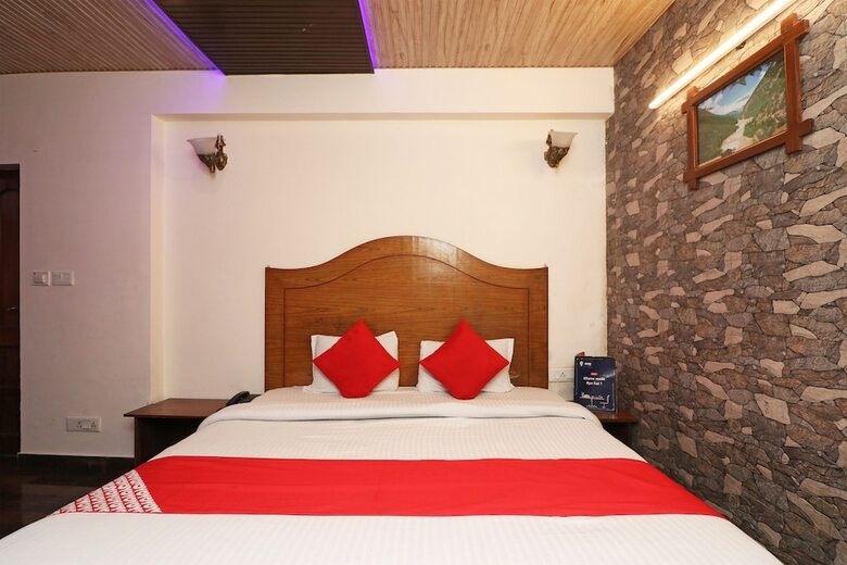 Hotel Oyo 19947 Akanksha Anand Plaza