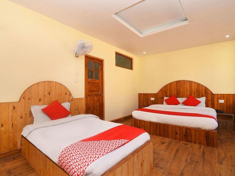 Oyo 19322 Hotel Snow Flake