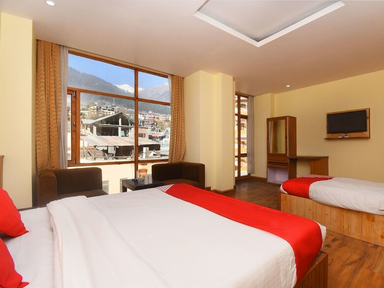 Oyo 19322 Hotel Snow Flake