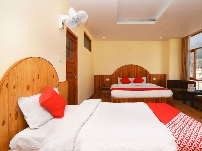 Oyo 19322 Hotel Snow Flake
