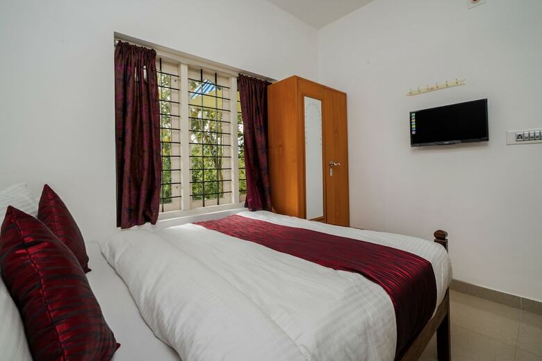 Hotel Oyo 23317 Eden Farm House
