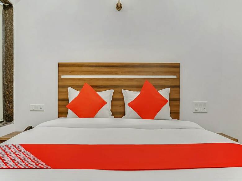 Oyo 26583 Hotel Kohinoor Plaza