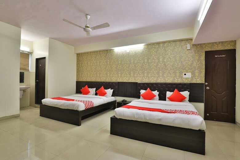 Hotel Oyo 28344 Siddhi Vinayak Rooms