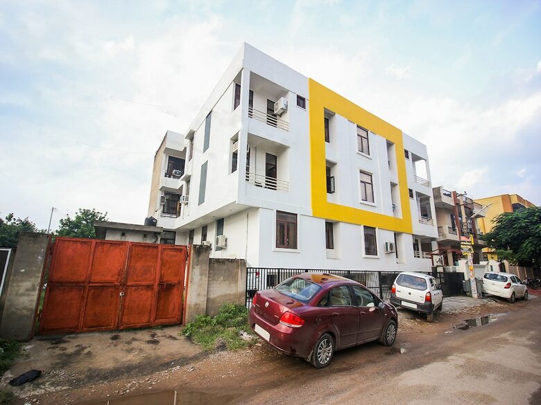 Apartamentos Oyo Home 18790 Vibrant 2bhk